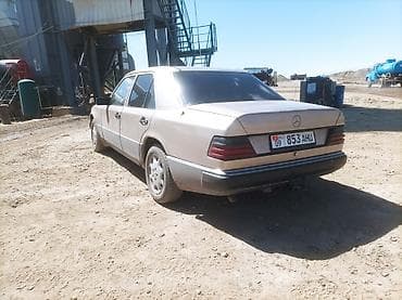 Mercedes-Benz W124: 1991 г., 2 л, Ручные, Бензин, Седан — 3