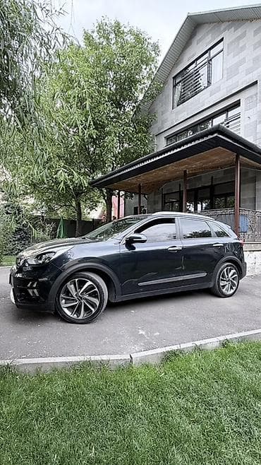 Kia Niro: 2019 г., Гибрид, Кроссовер