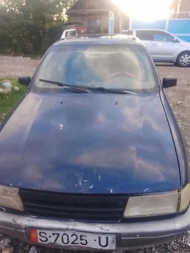 авто заратка: Opel Vectra: 1991 г., Бензин, Хетчбек — 4