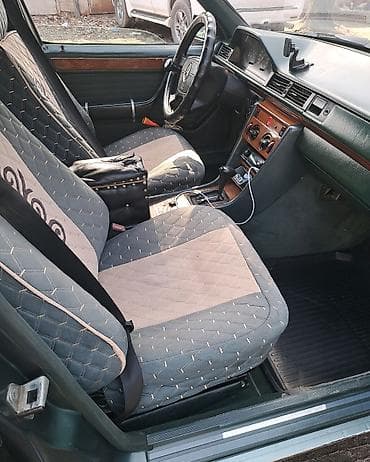merc 211: Mercedes-Benz 220: 1993 г., 2.2 л, Автомат, Седан — 6