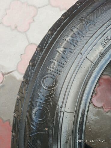 шины на ниву r16: Зимние 2 шт215. 65; 16 якахама на Лексус Хайлендер клюгер Хариер Рав 4 — 2