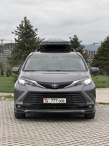 prius v: Toyota Sienna: 2021 г., 2.5 л, Автомат, Гибрид, Минивэн — 5