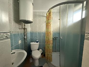 кирпичный дом: Продается гостевой дом в Чолпон-Ате, Иссык-Куль. Действующий — 6