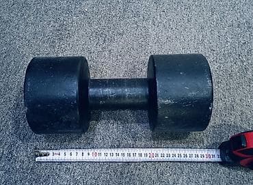 Гантель цельная, неразборная. С толстой рукояткой, диаметром 5см. Вес at lalafo.kg Гантель цельная, неразборная. С толстой рукояткой, диаметром 5см. Вес