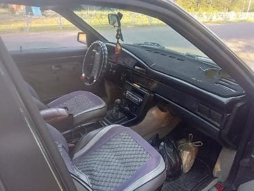 обмен на жх: Audi S3: 1988 г., 2.3 л, Механика, Бензин, Универсал — 9