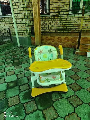 пластмас: Стульчик для кормления, Б/у, Другой бренд, Пластик, Трансформер, цвет - Желтый, Самовывоз — 1