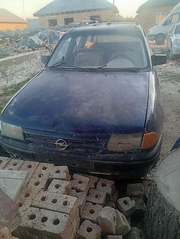 тюнинг гольф 3: Opel Astra: 1993 г., 1.8 л, Универсал — 1