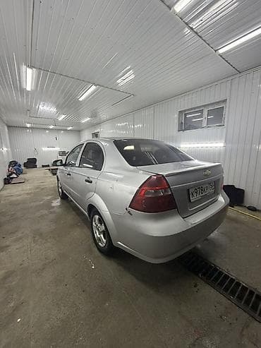 Транспорт: Chevrolet Aveo: 2010 г., Механика, Бензин, Седан — 8
