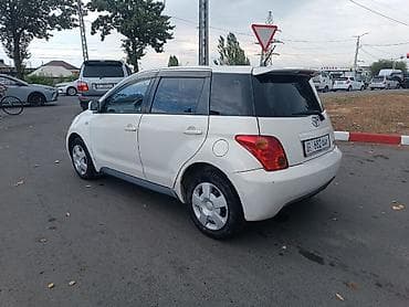 spark 2012: Toyota Ist: 2002 г., 1.5 л, Автомат, Бензин, Хэтчбэк — 3