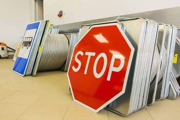 где купить наклейку на машину: Дорожные знаки 
дорожные знаки
дорожные знаки — 2