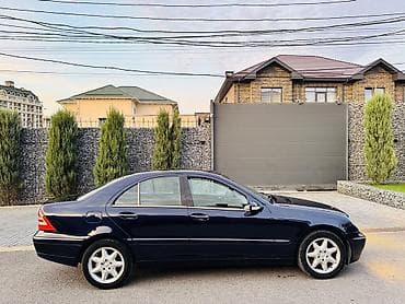 брала дорого: Mercedes-Benz C-Class: 2000 г., 2.4 л, Автомат — 2