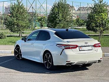 сиденьие: Toyota Camry: 2021 г., 2.5 л, Автомат, Бензин, Седан — 4