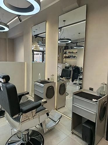 Оборудование для салонов красоты: Сдаётся место в барбершопе Сдаю рабочее место для барбера в — 4