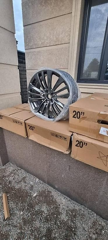Литые Диски R 20 Toyota, Комплект, отверстий - 5, Новый — 1