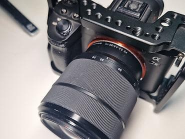 Sony Alpha a7 III с полнокадровым сенсором, в комплекте со стандартным at lalafo.kg Sony Alpha a7 III с полнокадровым сенсором, в комплекте со стандартным