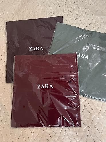 Личные вещи: Базовые женские футболки с логотипом на груди. Модель: - Свободный — 4