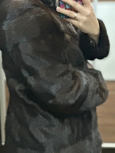 брендовая куртка: Элегантная женская шуба из натурального меха норки, выполненная в — 3