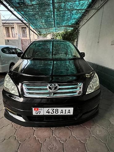 Toyota Ipsum: 2003 г., 2.4 л, Автомат, Бензин, Вэн/Минивэн