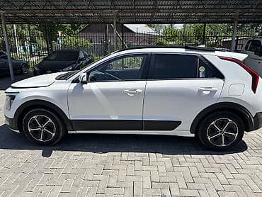 li auto: Kia Niro: 2022 г., 1.6 л, Автомат, Гибрид, Кроссовер — 2