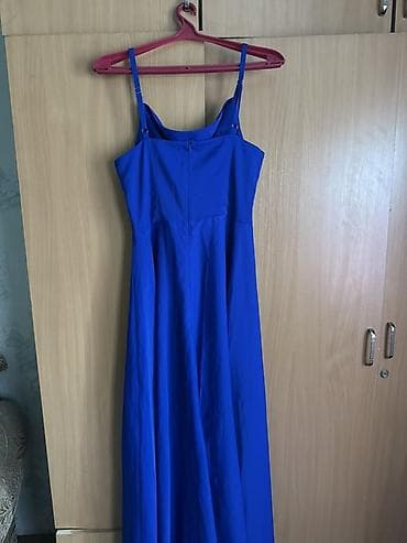 клёш джинсы: Платье макси насыщенного электрического синего цвета. Одевала один раз — 2