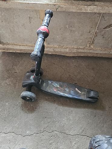 классическая обувь: Детский самокат, Трёхколёсный — 1