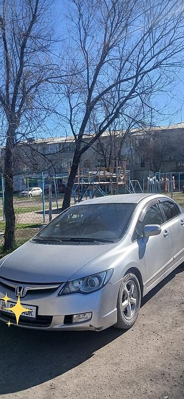 Honda Civic: 2007 г., 1.3 л, Автомат, Бензин, Седан