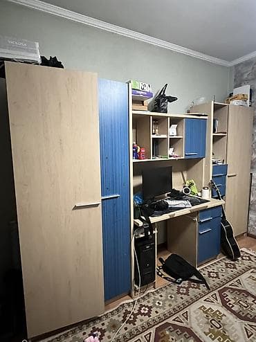 small table: Гарнитур детский Б/У. Состояние: Среднее Производство: Украина — 2
