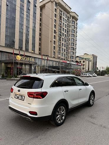 4 7: Kia Sorento: 2017 г., 2.2 л, Автомат, Дизель, Кроссовер — 9