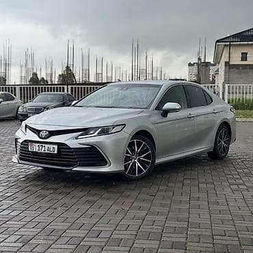 камри 75 2021: Toyota Camry: 2022 г., 2.5 л, Вариатор, Гибрид, Седан — 1