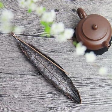 бронзовые подсвечники антиквариат: "Лист" стильная подставка для благовоний. Размер: 21*4см Материал — 2