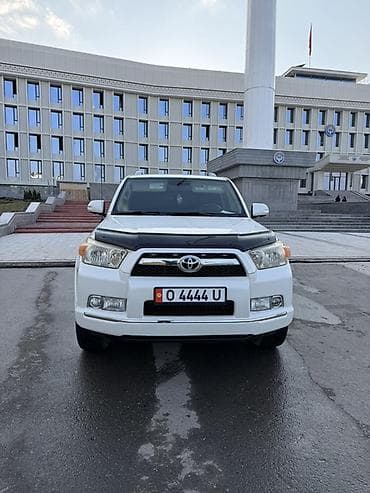 Toyota 4Runner: 2010 г., 4 л, Автомат, Бензин, Внедорожник