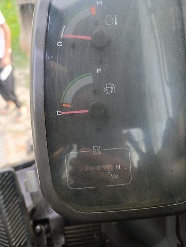 миксер для корма: Экскаватор, Volvo, 2004 г., Колесный — 5