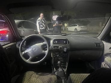 corolla e120: Toyota Corolla: 1998 г., 1.6 л, Механика, Бензин, Хэтчбэк — 2