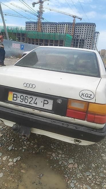 Audi 100: 1989 г., 2.2 л, Кол менен иштөөчү, Бензин, Седан — 4