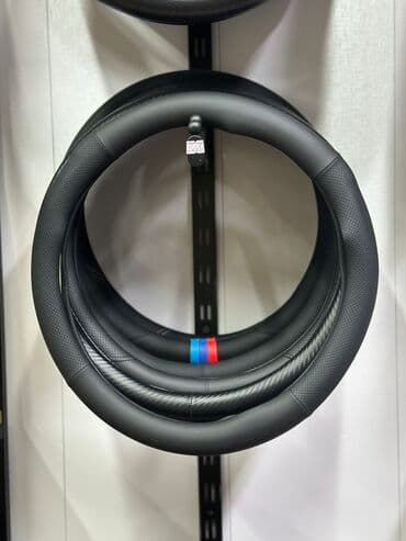 набор ключей в чемодане цена: Экокожа Чехол на руль, цвет - Черный, Новый, Самовывоз, Платная доставка — 13