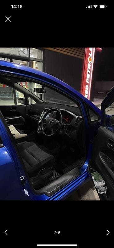 Honda Stream: 2005 г., Автомат, Бензин, Вэн/Минивэн — 7