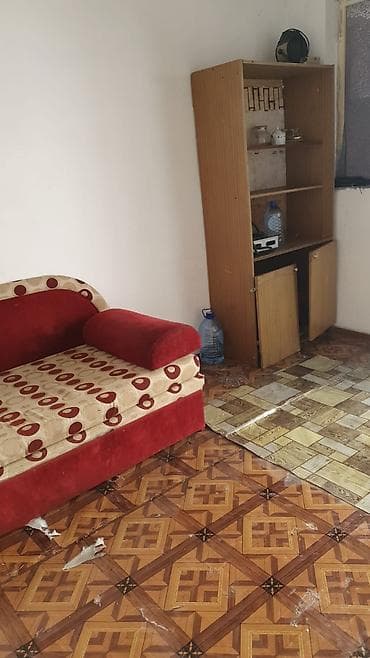 мебель в кафе: 4 м², С мебелью — 3