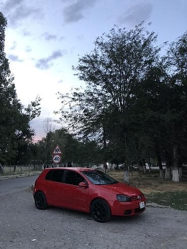 mini cuper: Volkswagen Golf V: 2004 г., 2 л, Автомат, Бензин, Хэтчбэк — 4