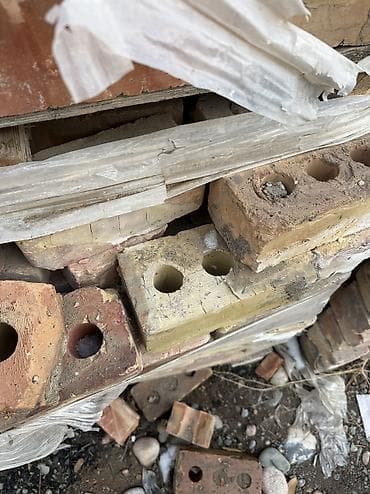 Металлопрокат: Продаю Б/У Кирпичи полублок БЕЛОВОДСКИЕ 2015 год производство! Без — 9