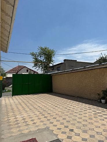 Недвижимость: Продается двухэтажный дом с просторным двором и удобной планировкой — 2