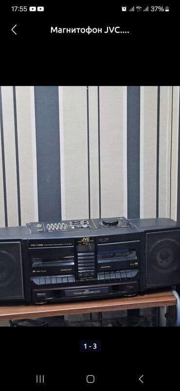 Магнитофон JVC. 2500сом