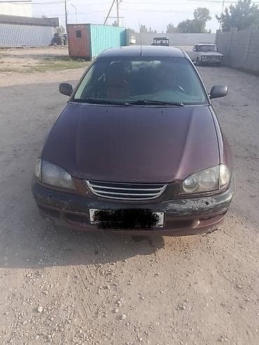Toyota Avensis: 1999 г., 1.8 л, Кол менен иштөөчү, Бензин, Седан