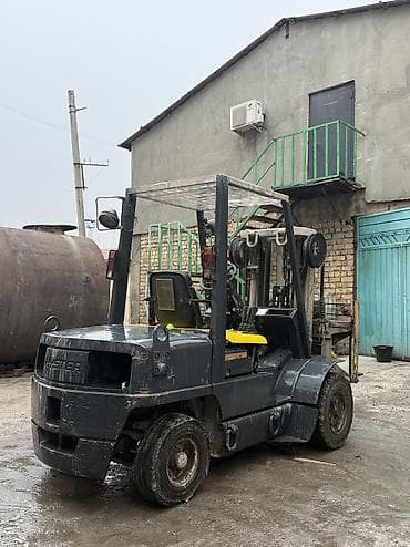 t 25: Погрузчик, 2005 г., Колесный, Вилочный — 3