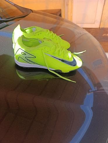 Футбольные бутсы Nike Mercurial Vapor (линейка Mercurial) — 39 at lalafo.kg Футбольные бутсы Nike Mercurial Vapor (линейка Mercurial) — 39