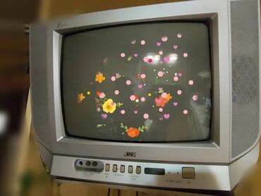 шкафы для посуд: Кухонный гарнитур с фасадами светлого цвета и декоративными — 9