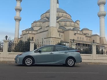немецкий квариал: Toyota Prius: 2020 г., 1.8 л, Автомат, Гибрид, Хэтчбэк — 10
