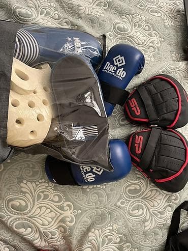 Спорт и отдых: Набор экипировки для единоборств. (Ни разу не использованное!) Состав — 1