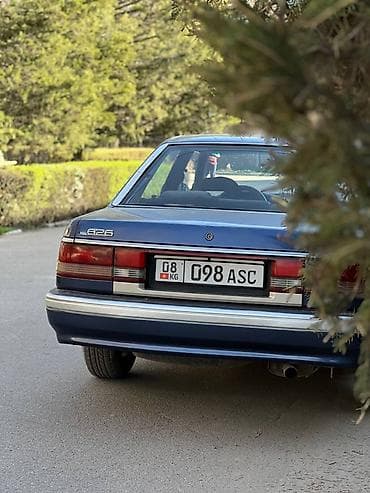kia k5 2017: Mazda 626: 1987 г., Ручные, Бензин, Седан — 2