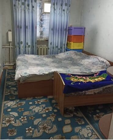 дом арча бешик ак орго: 4 бөлмө, 75 кв. м, Хрущевка, 3 кабат, Эски ремонт — 1