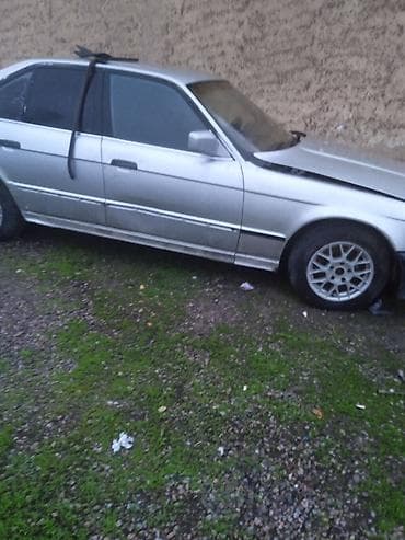 бампер мерседес спринтер: BMW 5 series: 1991 г., Седан — 7